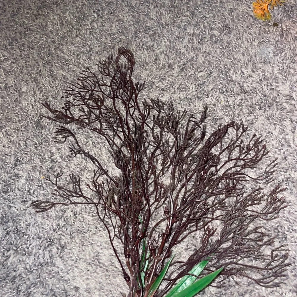 Fake aquarium plant